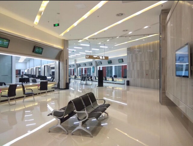 泰州興化市政務(wù)服務(wù)中心200窗口液晶叫號(hào)系統(tǒng)、PAD評(píng)價(jià)系統(tǒng)、觸摸查詢(xún)系統(tǒng)、自