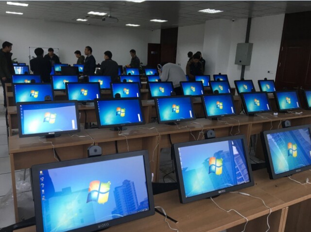 蘇州園區(qū)車管所考試機27臺、學(xué)習(xí)機48臺、排隊叫號系統(tǒng)